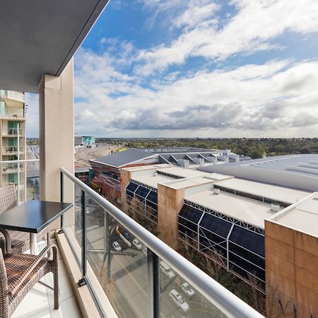 Oaks Adelaide Horizons Suites Extérieur photo
