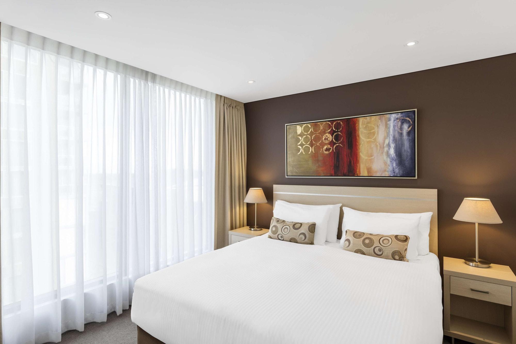 Oaks Adelaide Horizons Suites Extérieur photo