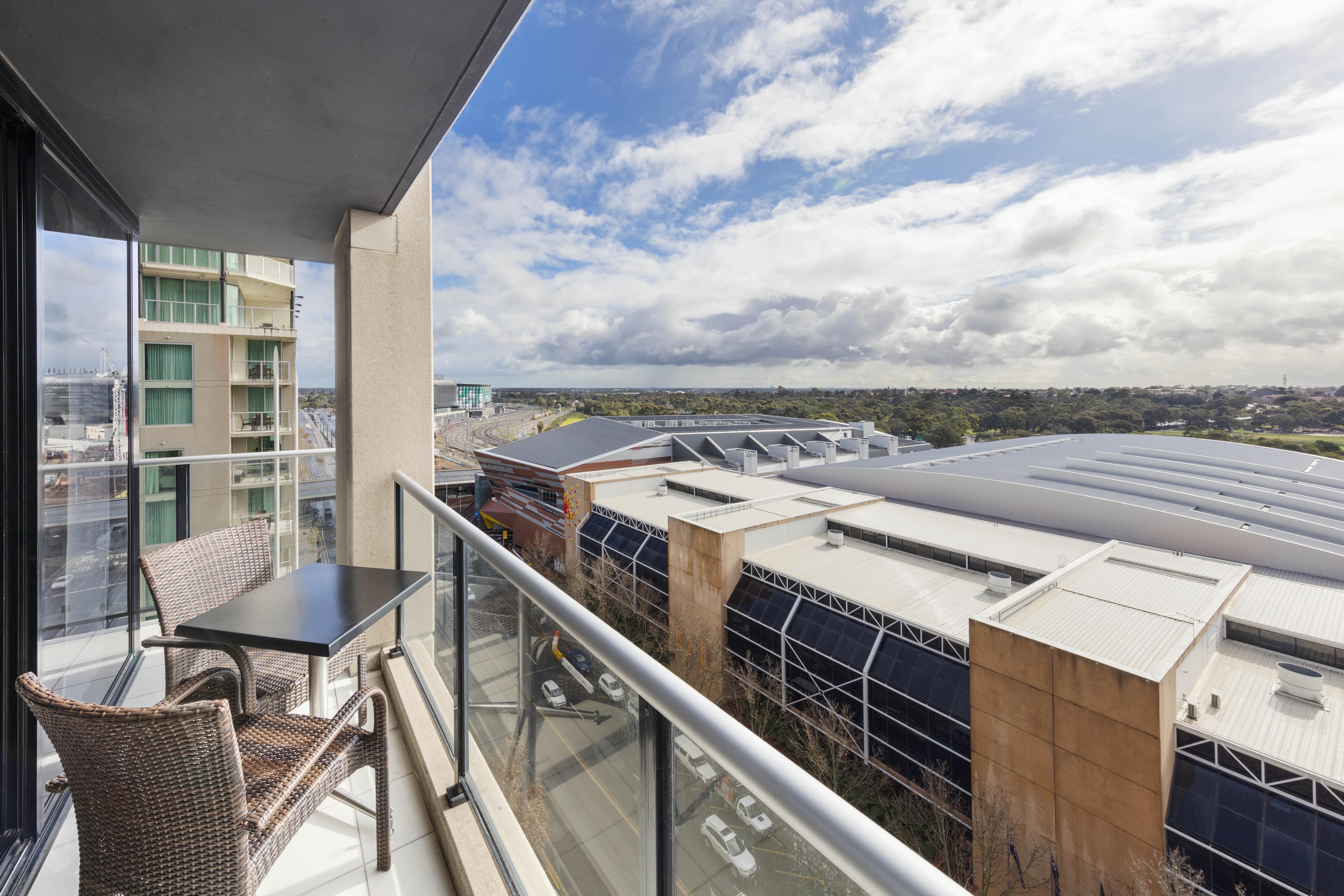 Oaks Adelaide Horizons Suites Extérieur photo