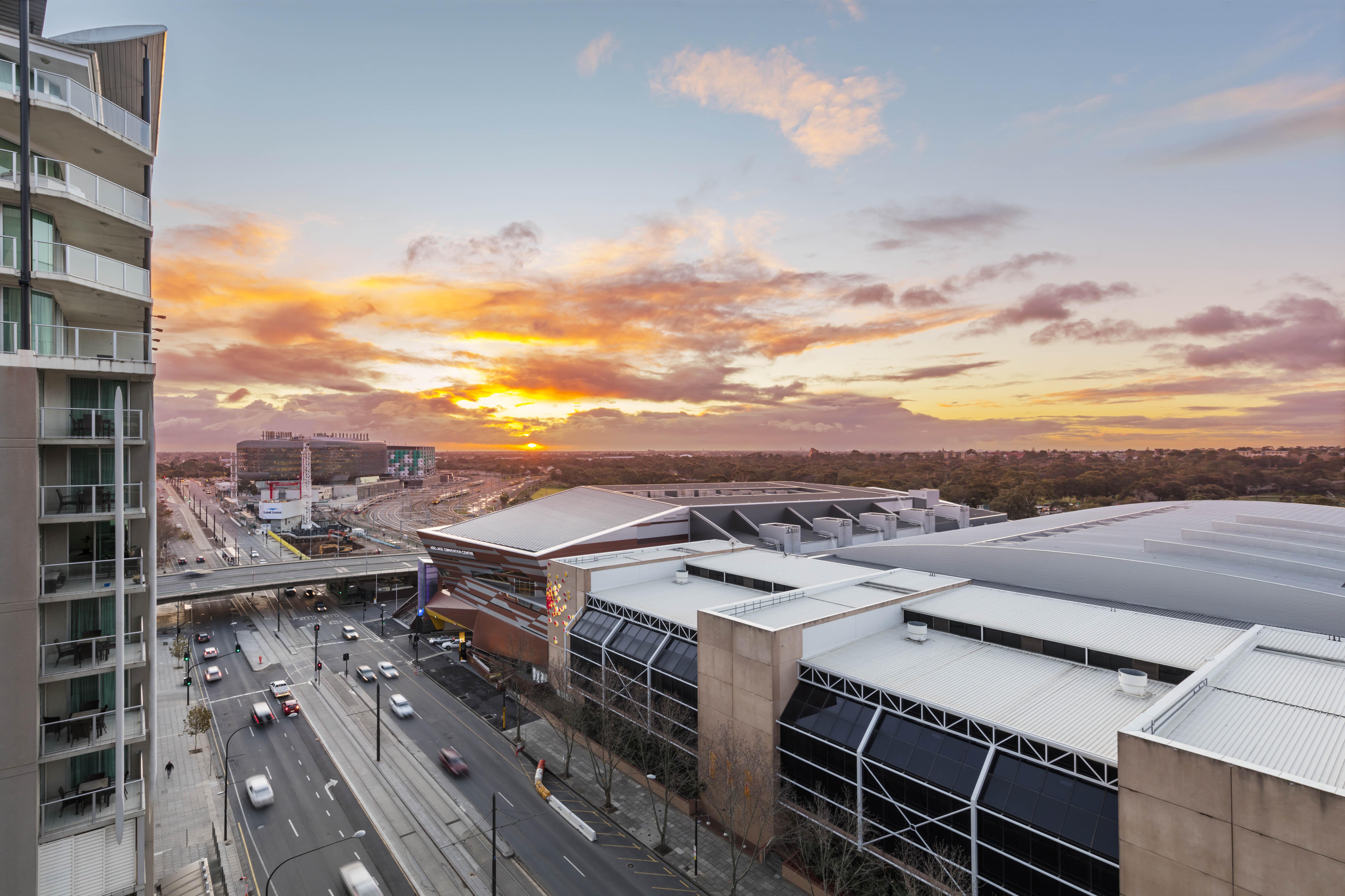 Oaks Adelaide Horizons Suites Extérieur photo