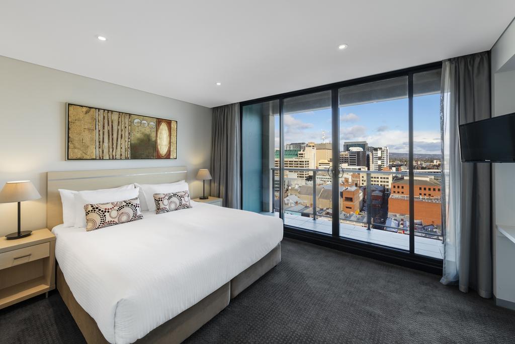 Oaks Adelaide Horizons Suites Extérieur photo