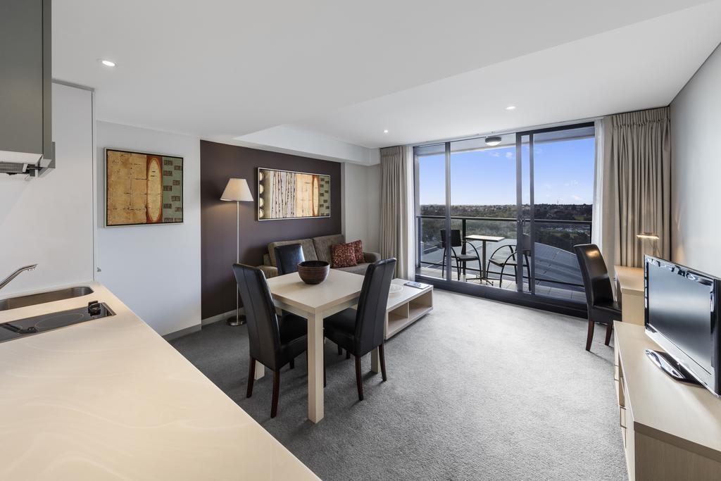 Oaks Adelaide Horizons Suites Extérieur photo