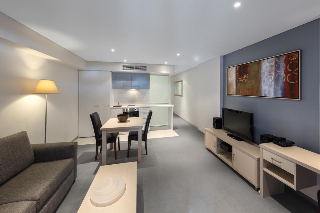 Oaks Adelaide Horizons Suites Extérieur photo