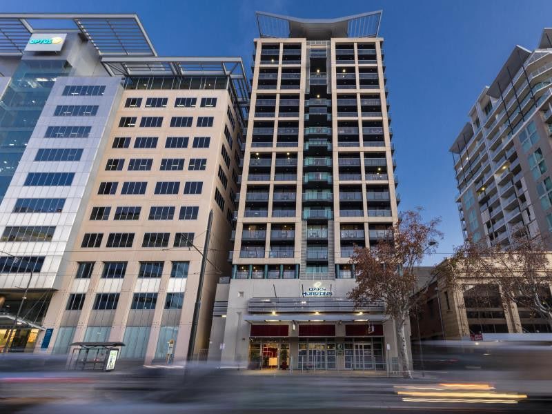 Oaks Adelaide Horizons Suites Extérieur photo