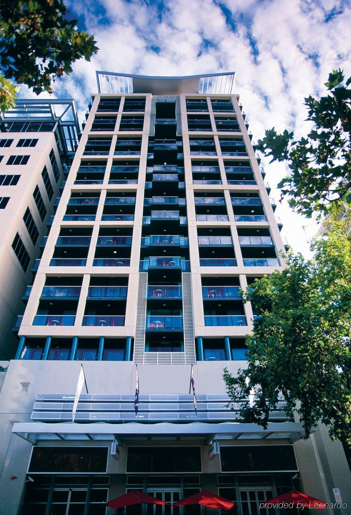 Oaks Adelaide Horizons Suites Extérieur photo