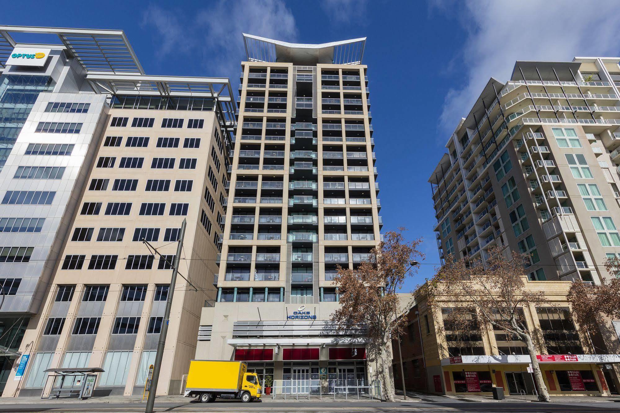Oaks Adelaide Horizons Suites Extérieur photo