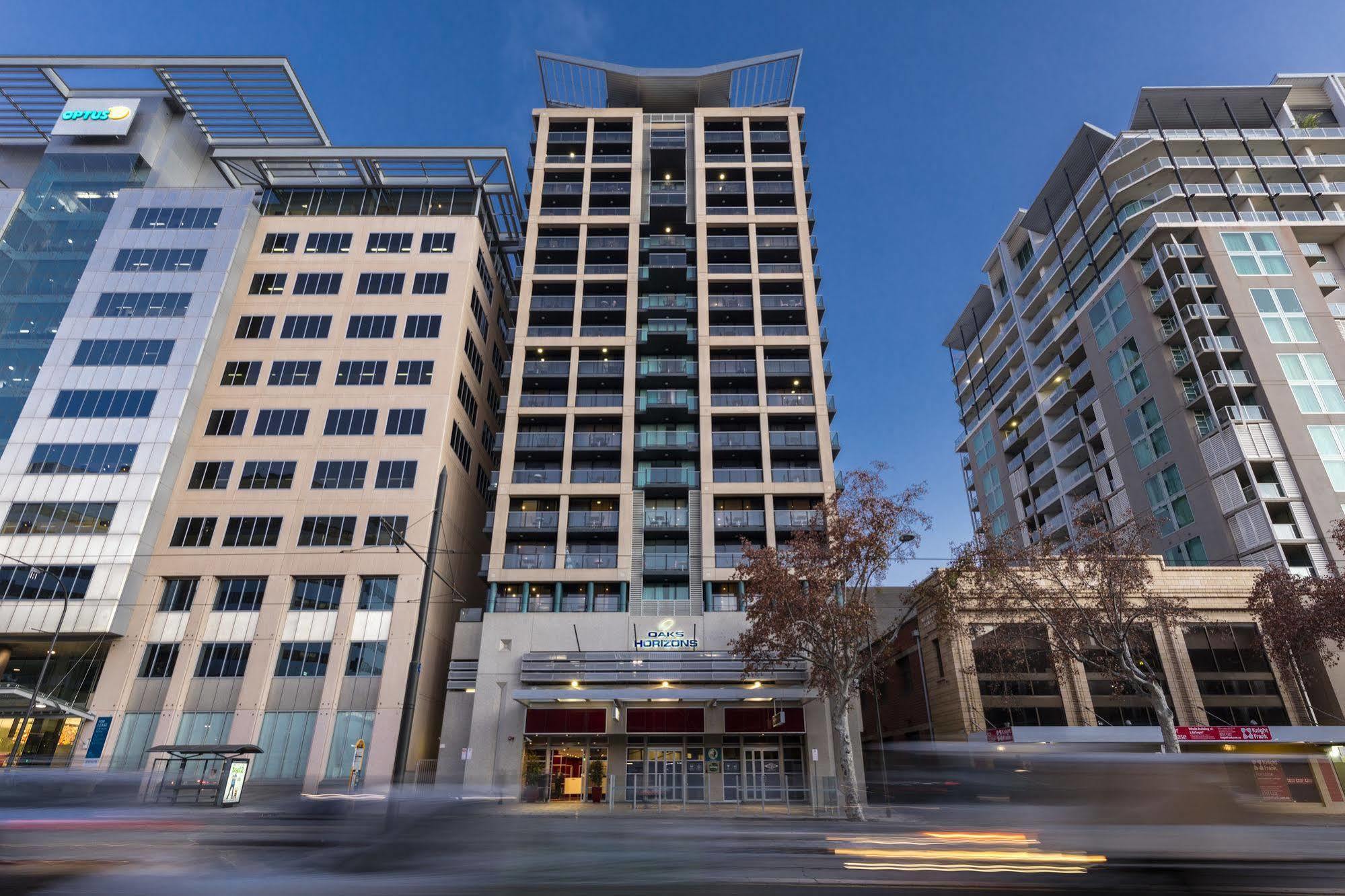 Oaks Adelaide Horizons Suites Extérieur photo