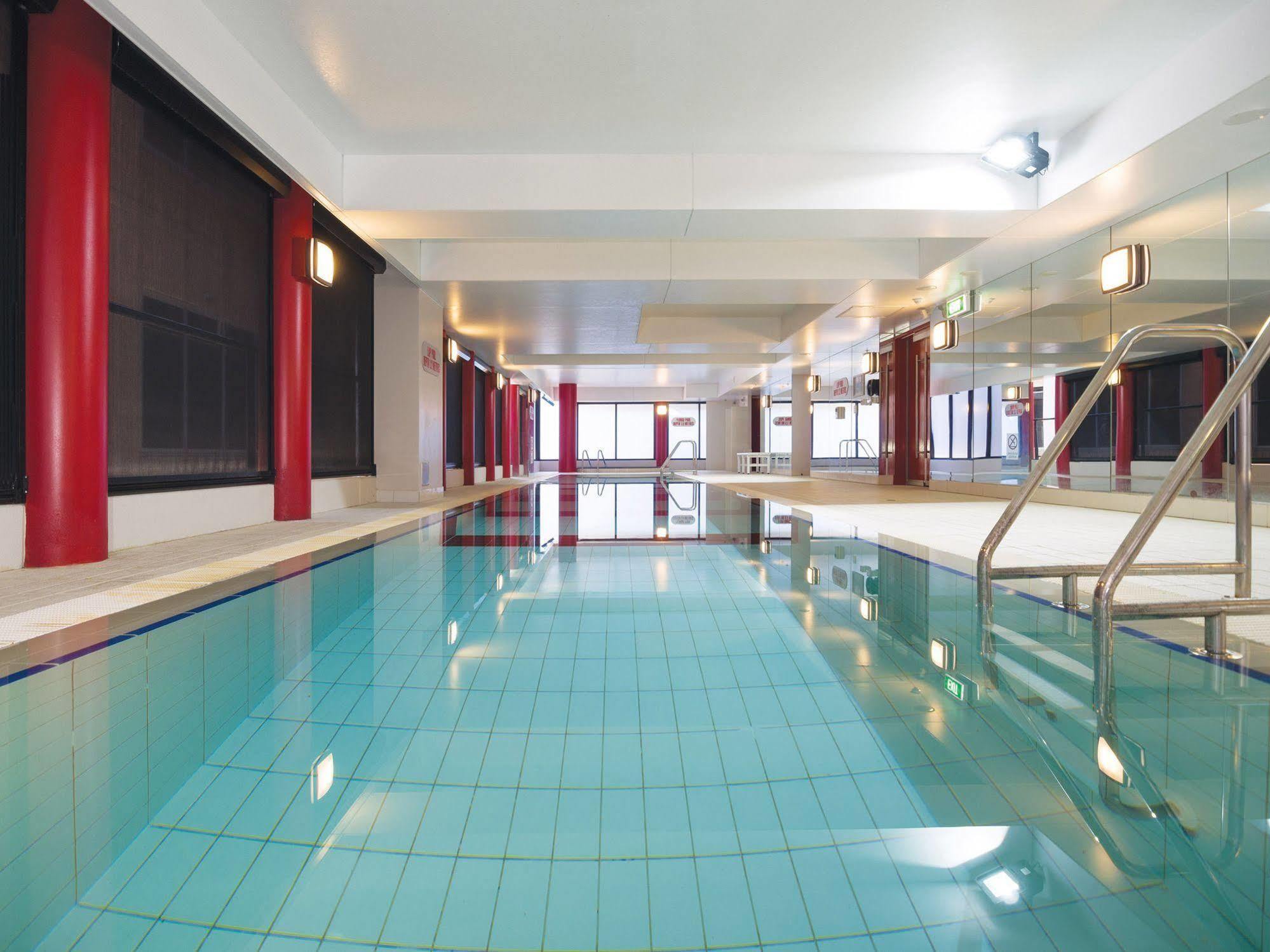 Oaks Adelaide Horizons Suites Extérieur photo