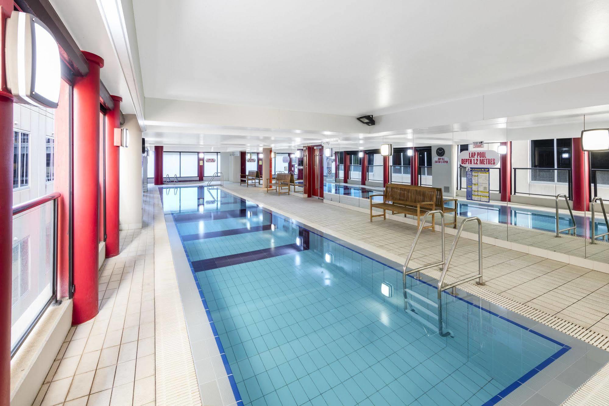 Oaks Adelaide Horizons Suites Extérieur photo