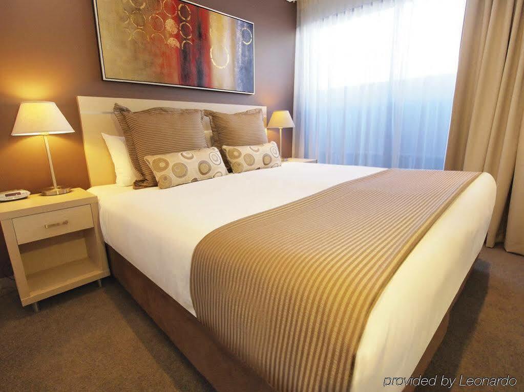 Oaks Adelaide Horizons Suites Extérieur photo